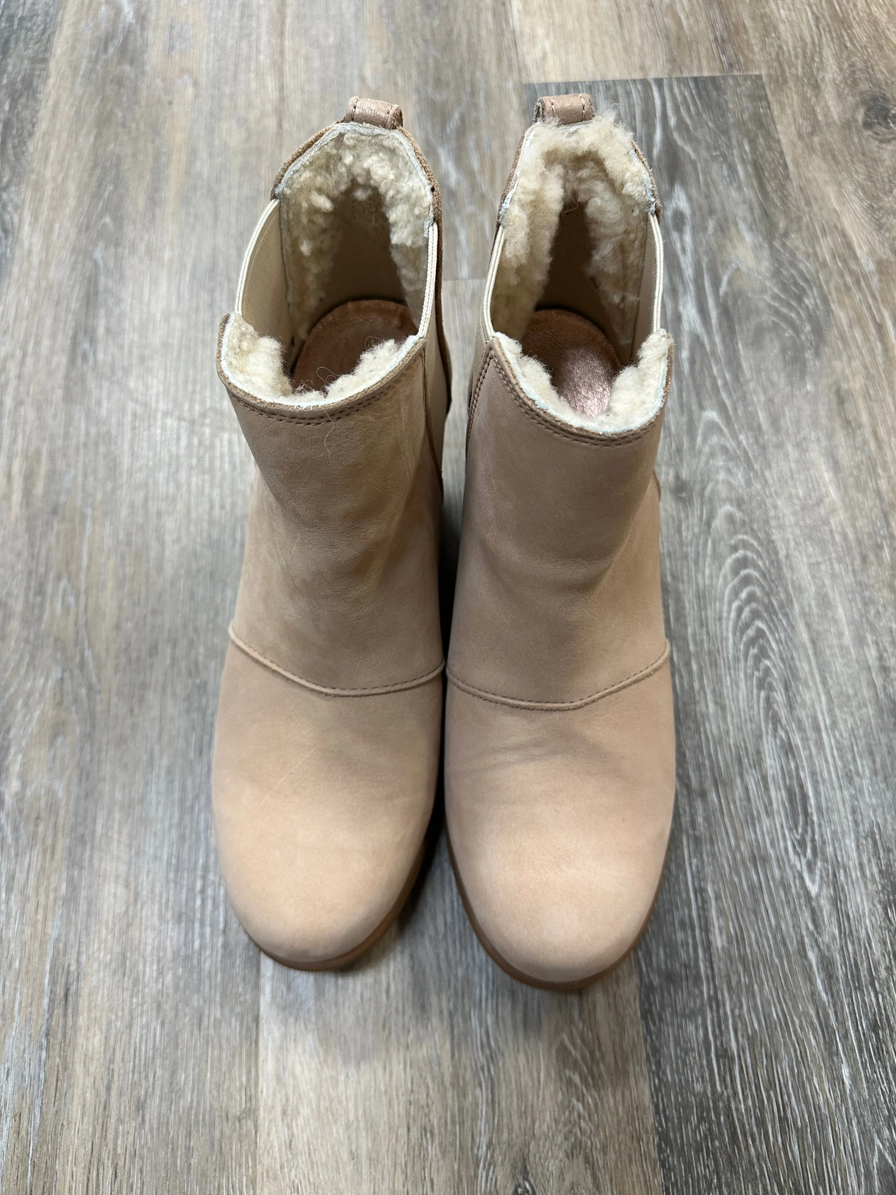 Boots Ankle Heels By Sorel In Tan, Size: 9.5