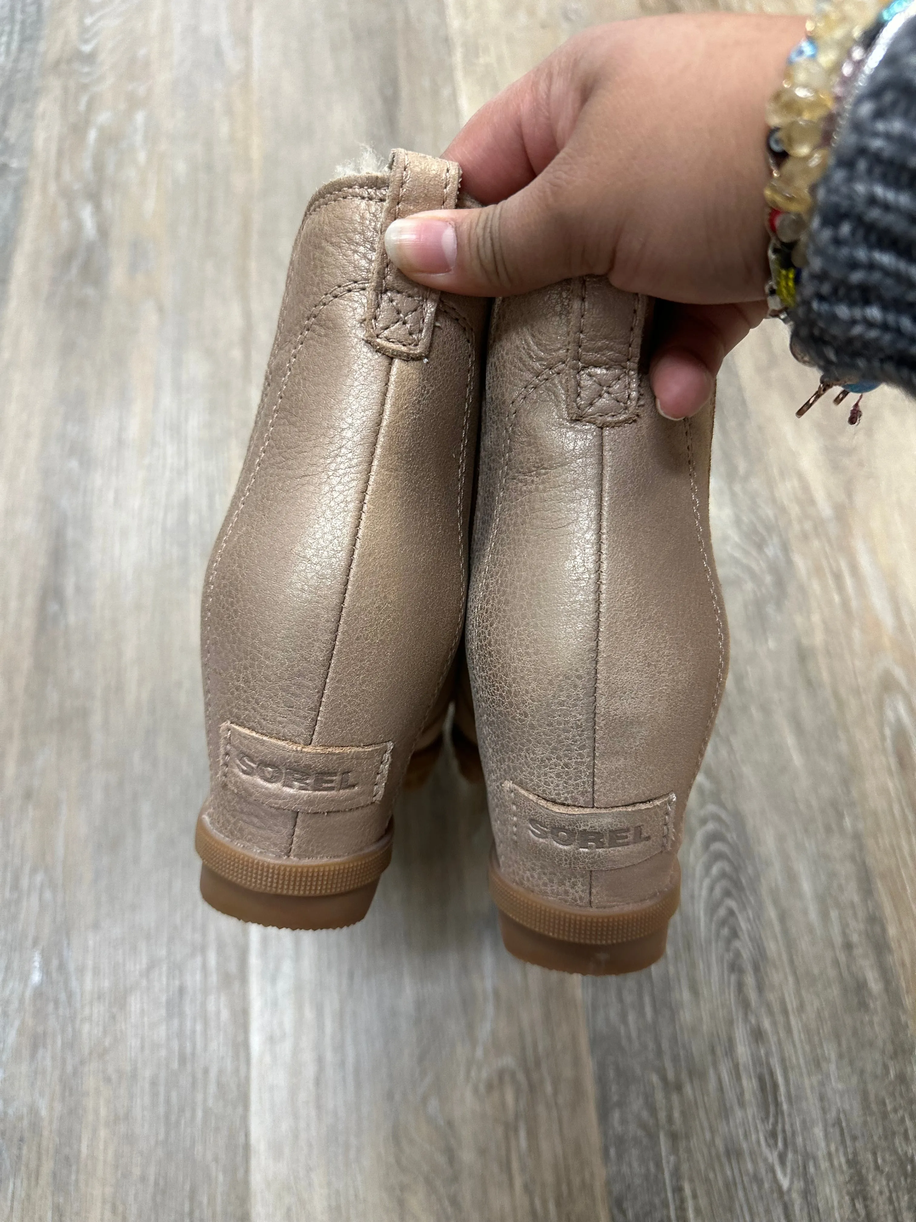 Boots Ankle Heels By Sorel In Tan, Size: 9.5