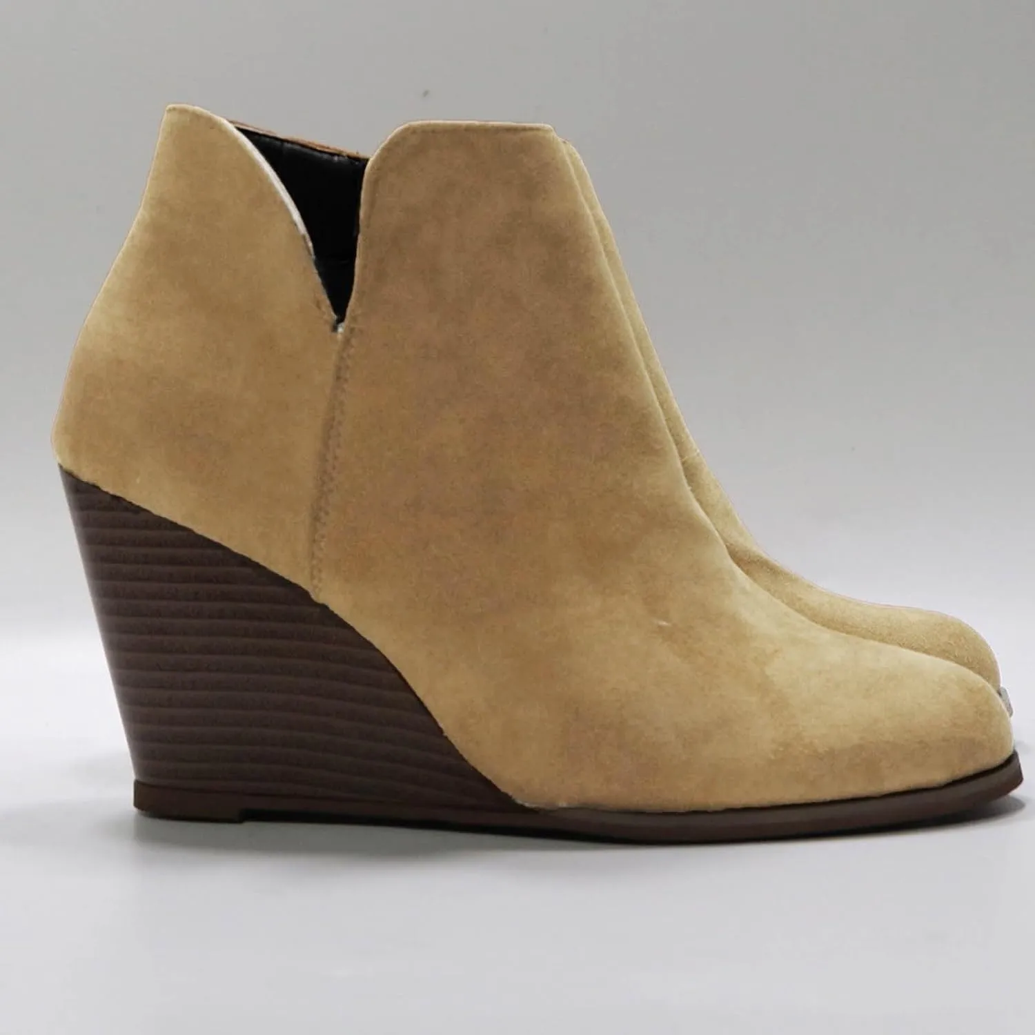 Cathalem Womens Ankle Boots Pointed Toe Faux Stacked Chunky Heels Tassels Side Zipper Booties Fall Boots for Women 2024